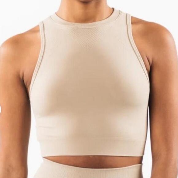 Alphalete Stratus Crop Tank in Color Linen Size XL - Picture 1 of 9